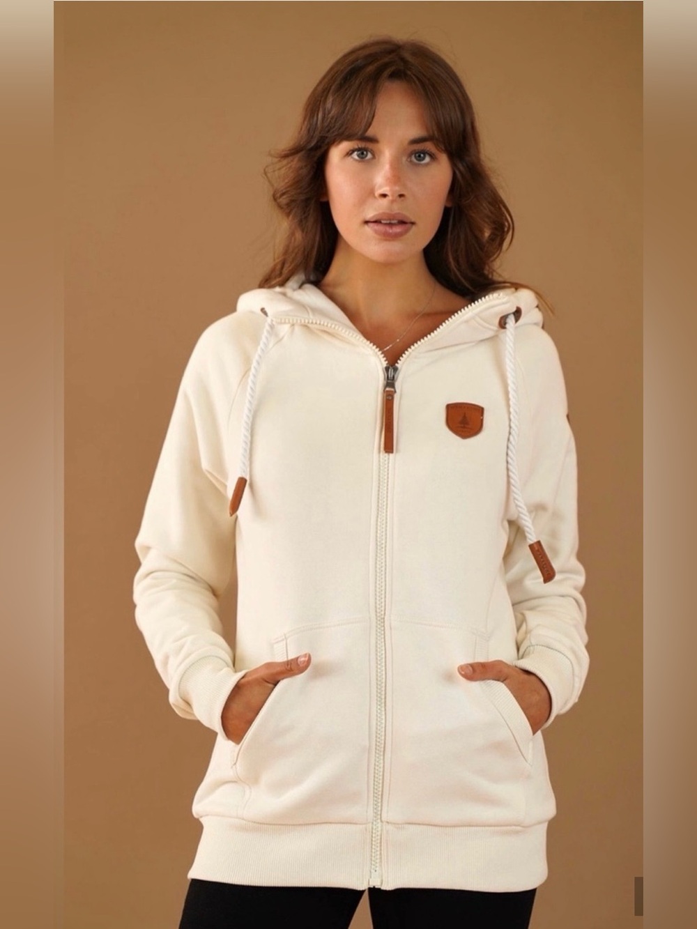 Wanakome Hera Cream Full Zip Hoodie Rope Drawstrings Leather Patch Women XS Logo